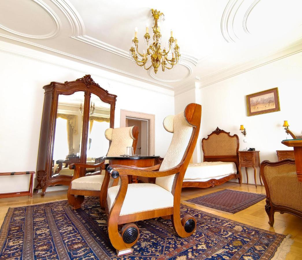 Monarchy Residence Boedapest Buitenkant foto